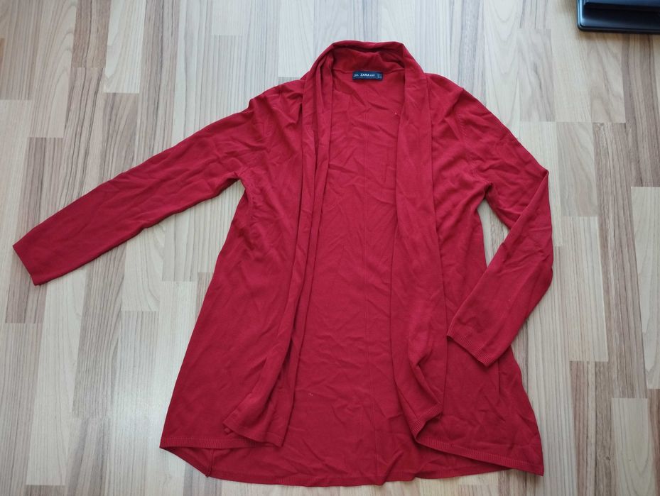 Vând cartigan rosu, poncho bej damă cu etichetă