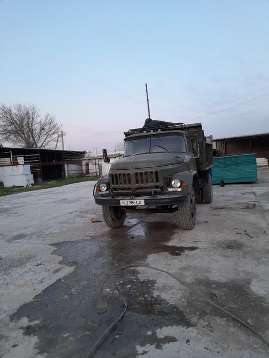 Зил самосвал сотилади