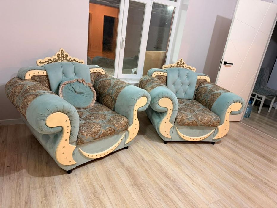 Продам диван и кресло