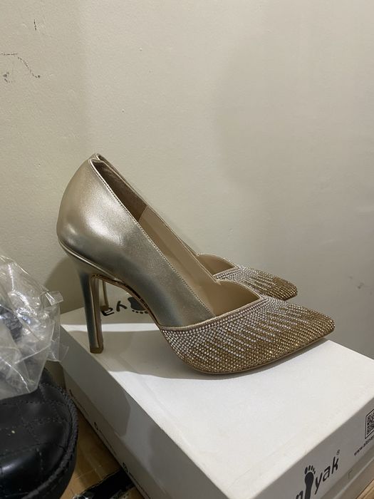 Женская обувь, туфли