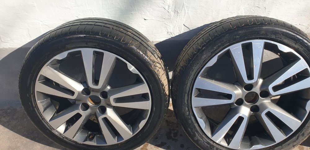 17 diska Lada Vesta SV CROS Halati Yaxshi Ikktasni Baloni bor