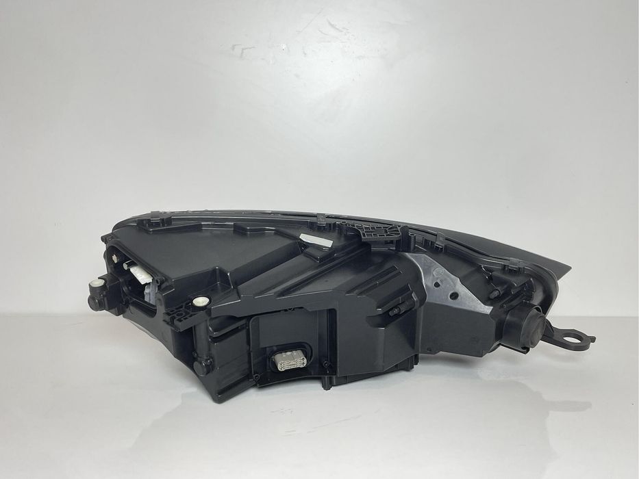 Audi A5 кяв фар USA