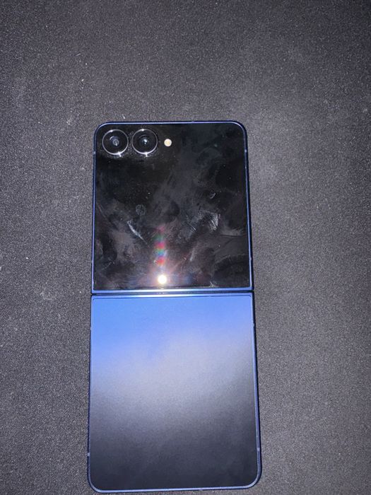 Samuang Galaxy Z Flip7