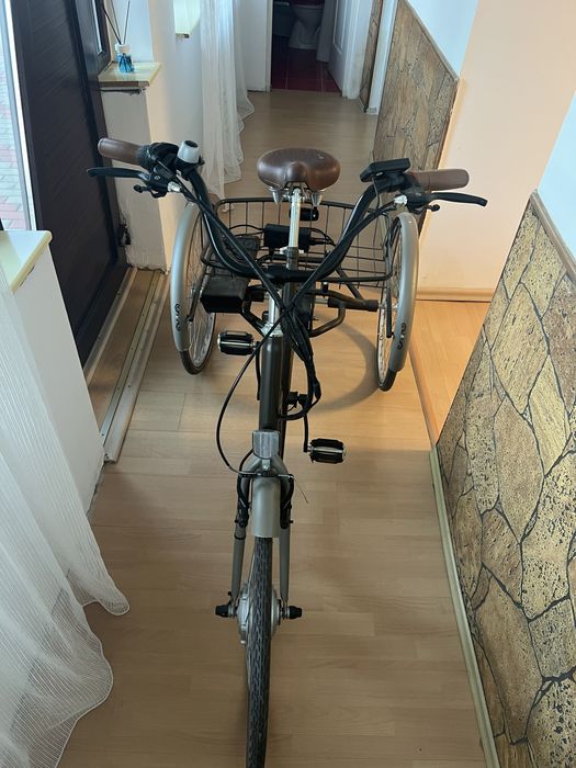 Triciclu electric