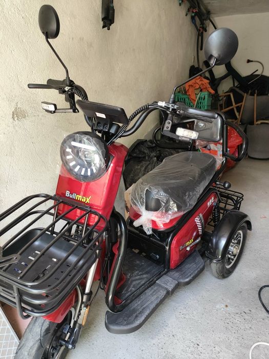 Двуместна  електрическа триколка Bullmax  Pudding  Grand 2000w