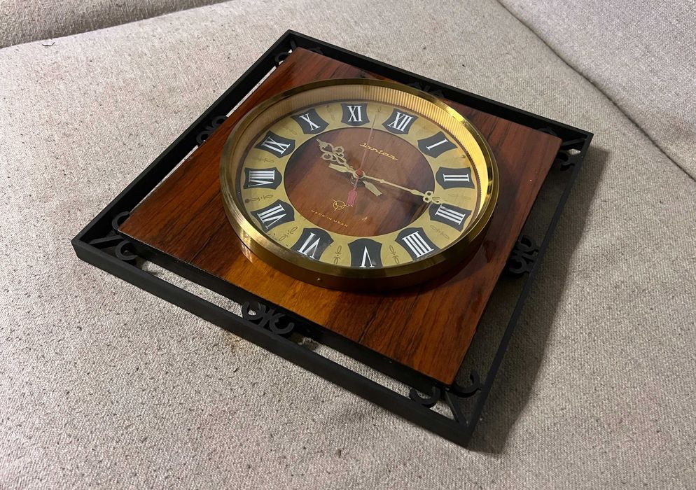 Ceas de perete vintage Sartaj Made in USSR functional baterie 1.5 V
