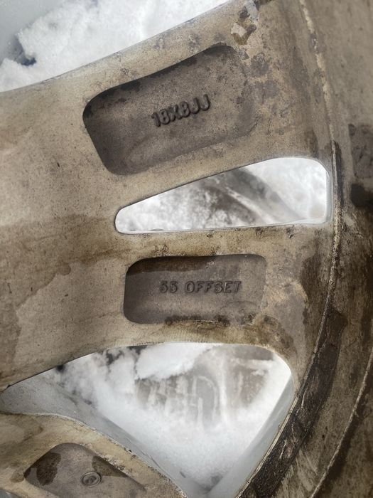 Продам диски на 18 5/114.3