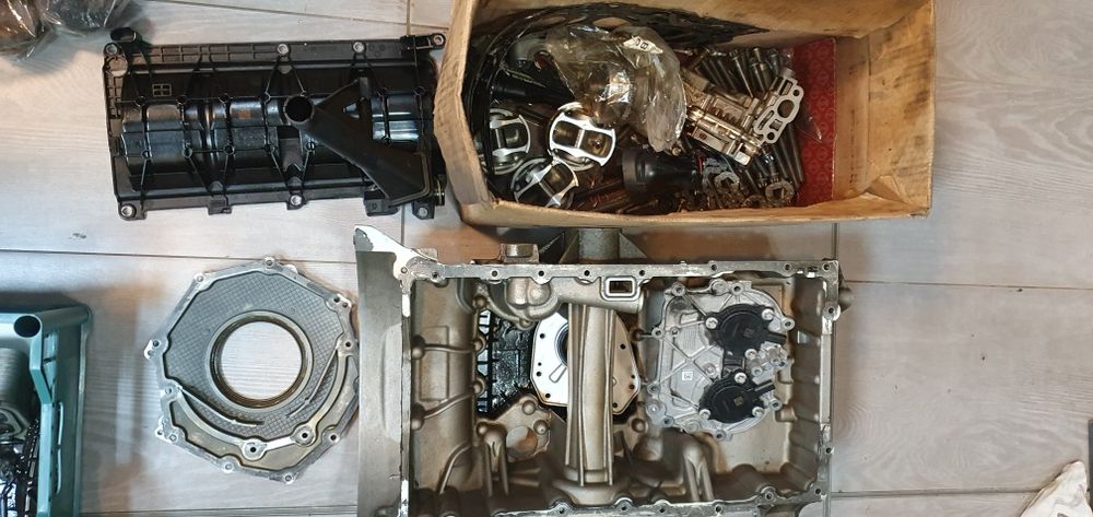 Двигател на части за Mercedes S, G, E класа M176980 w222 Facelift s560