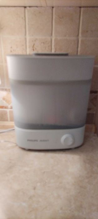 Стерилизатор за шишета Philips Avent
Steam Sterilizer SCF291/00