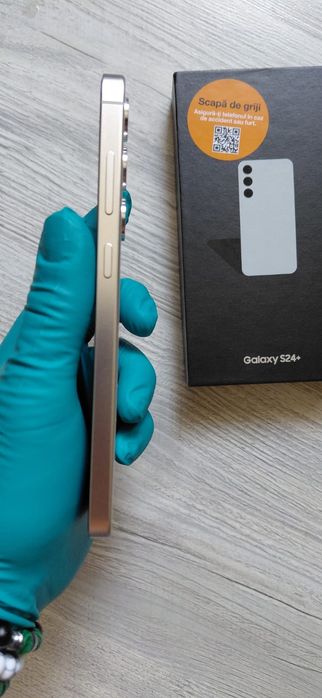 Samsung s24 plus grey