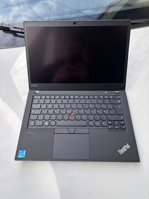 Продается ноутбук Lenovo T14