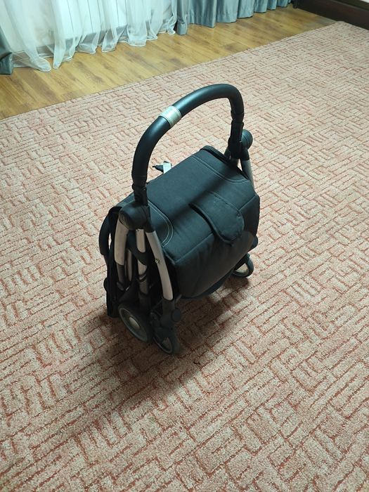 Коляска фирмы chicco