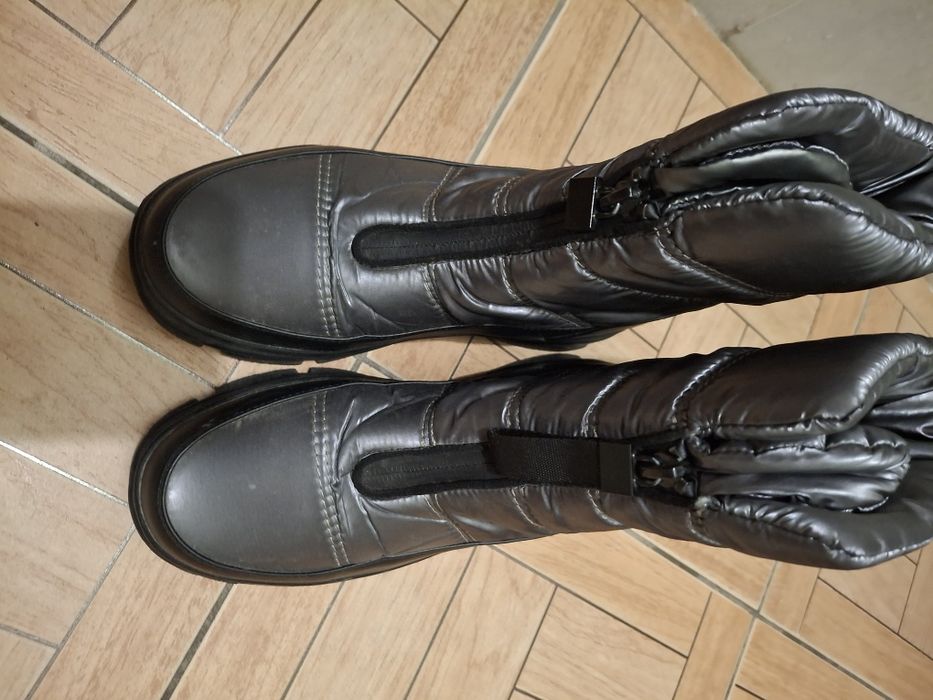 Продам полу ботинки зимние