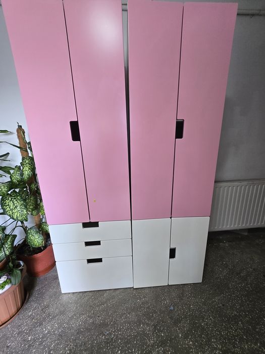 Vând dulapuri fetite Ikea