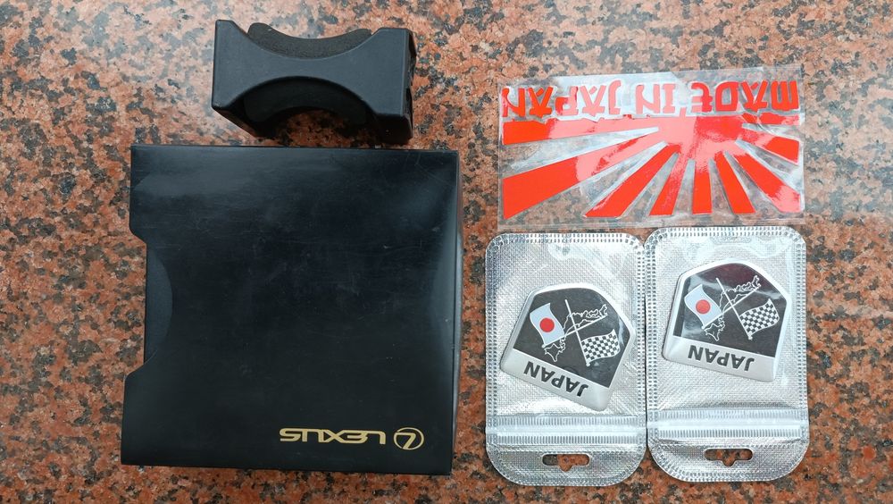 Шильдик и прочие детали для Лексуса