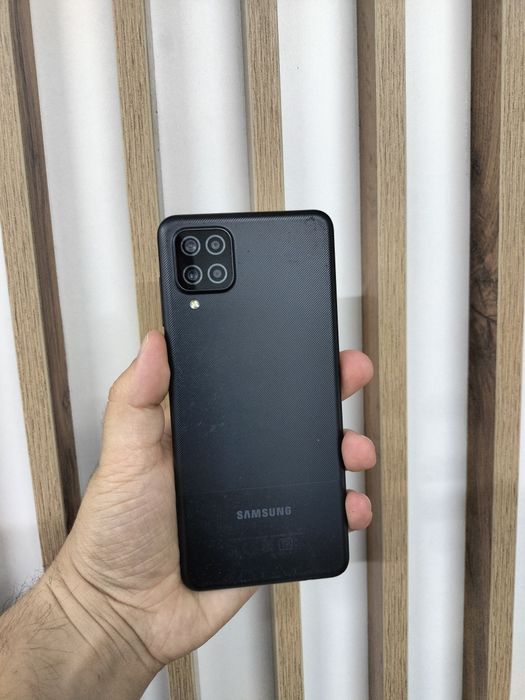 Продам Samsung A12 64gb