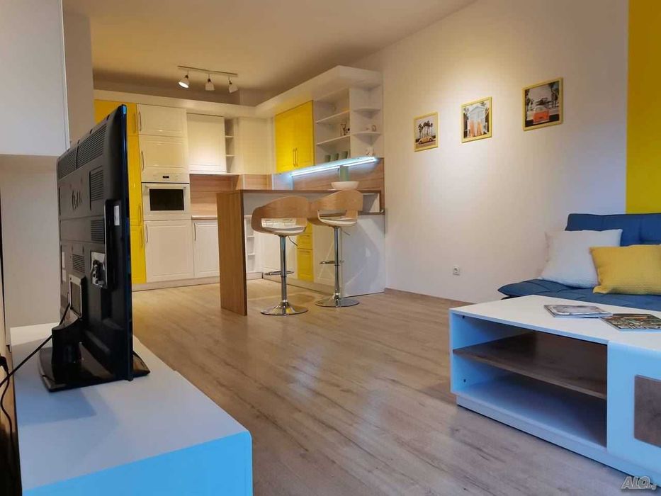 Дава се под наем Двустаен апартамент в София, Кръстова вада - 68 кв.м за 433.5 € - Снимка #3