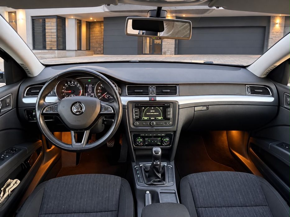 Skoda Superb Elegance•2.0 170 Cp•Xenon•Navi•Led