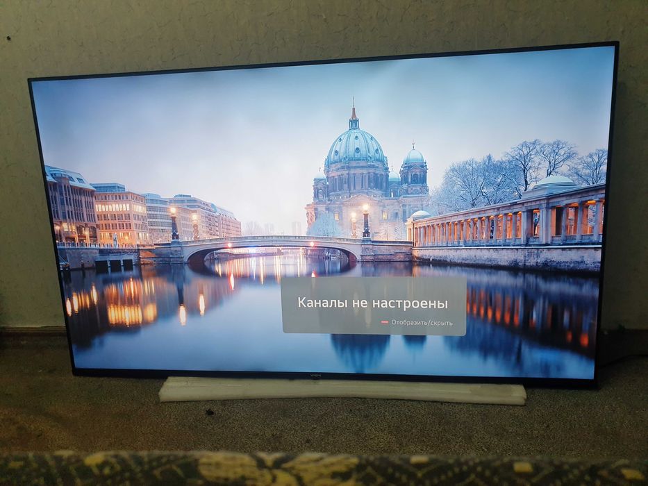 Телевизор 65 диагональ.