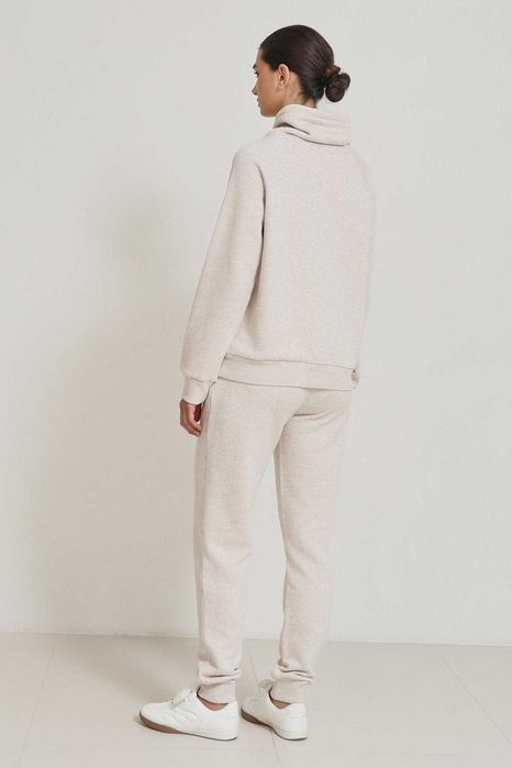 Женский спортивный костюм с капюшоном – Турция