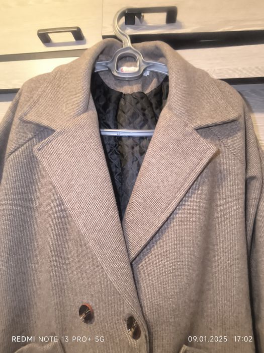 Продаётся женское пальто(полупальто)