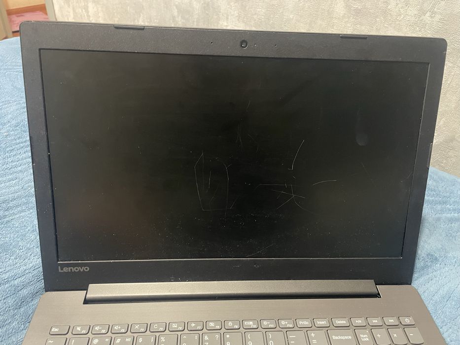 Ноутбук lenovo