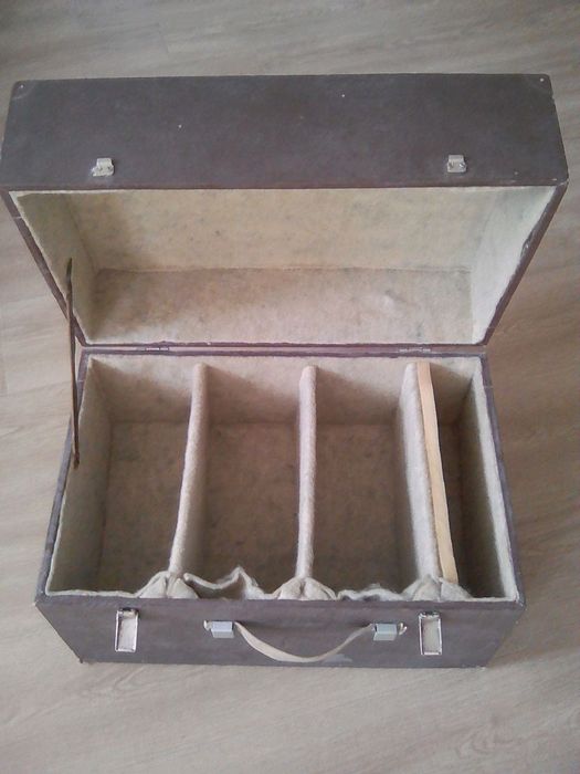 Жёсткий деревянный кейс