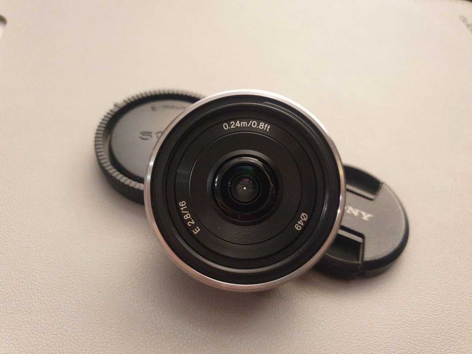 Объектив Sony E 16mm F/2.8 (SEL16F28)
