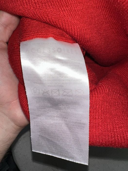 Căciulă bărbați roșie