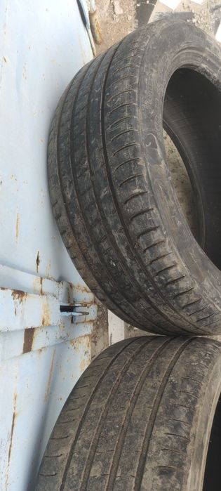 Продам резину на запаску 235,45,18