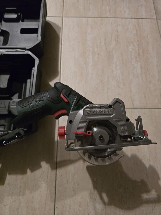 Fierastrau circular Parkside PHKSA 12 B3