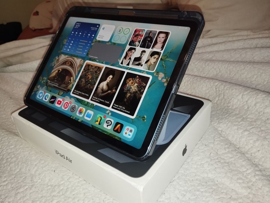 Apple iPad Air 5 8/64 серый + Apple pencil 2