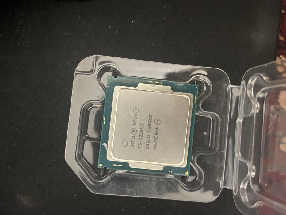 Продам комплект B250+CPU I5 6500 (xeon)