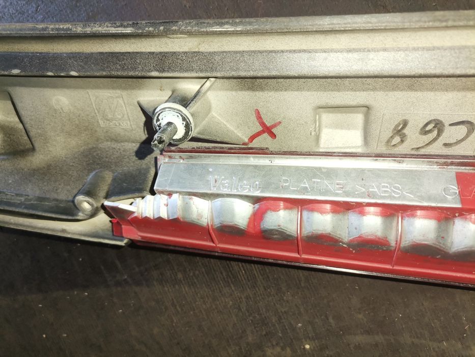 Спойлер с трети стоп за пежо 307 кабрио