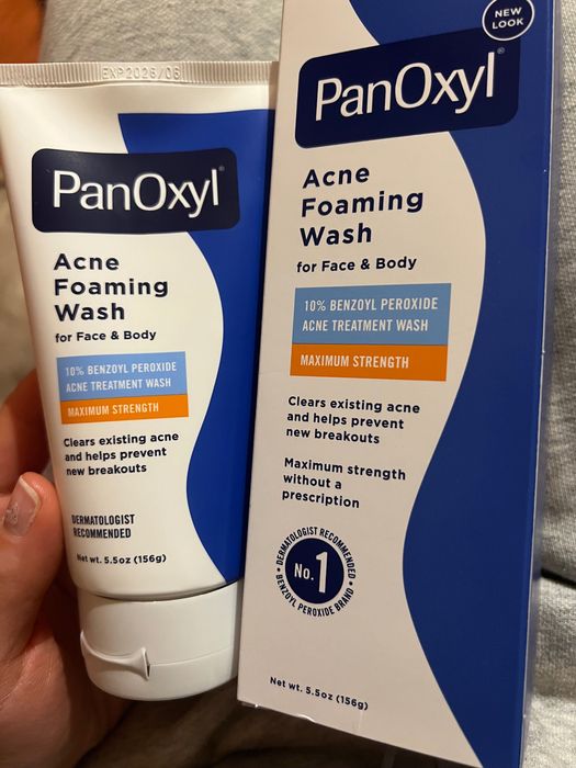 Vând Panoxyl gel de curățare