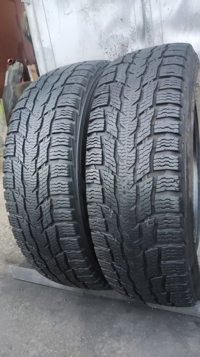 2бр. зимни бусови гуми 215/75/16C Nokian WRC3
dot23
7mm 
Добро състоян