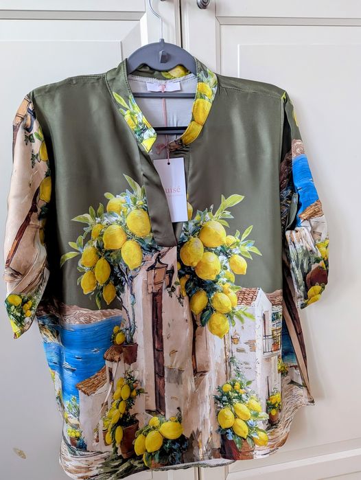 Bluza nouă din mătase,