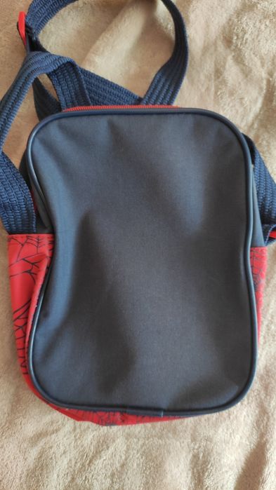 Чантичка на Спайдърмен