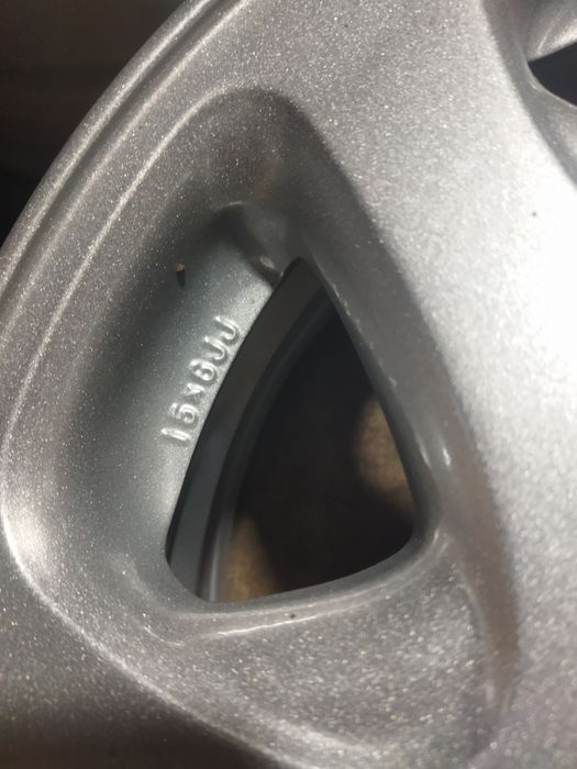 Тойота оригинал на 15