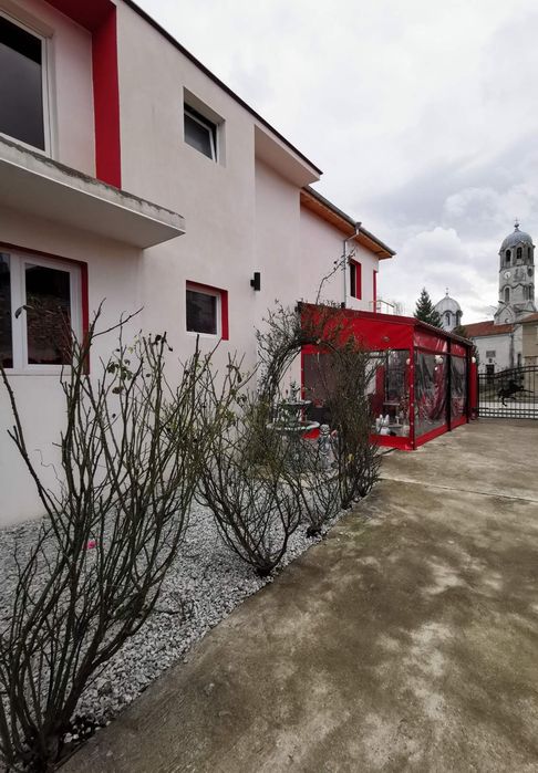 Продава се Къща в Лясковец - 320 кв.м за 875 €/кв.м - Снимка #2