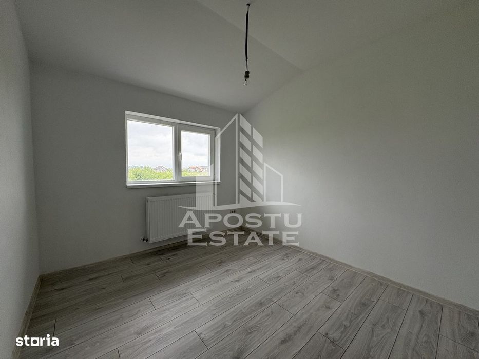 Duplex 4 camere (3 camere + birou), Mosnita Noua