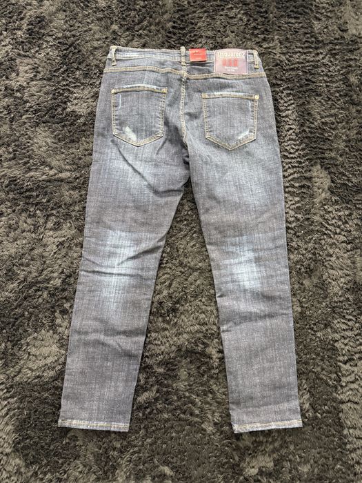 Blugi dsquared2 noi marimea 52