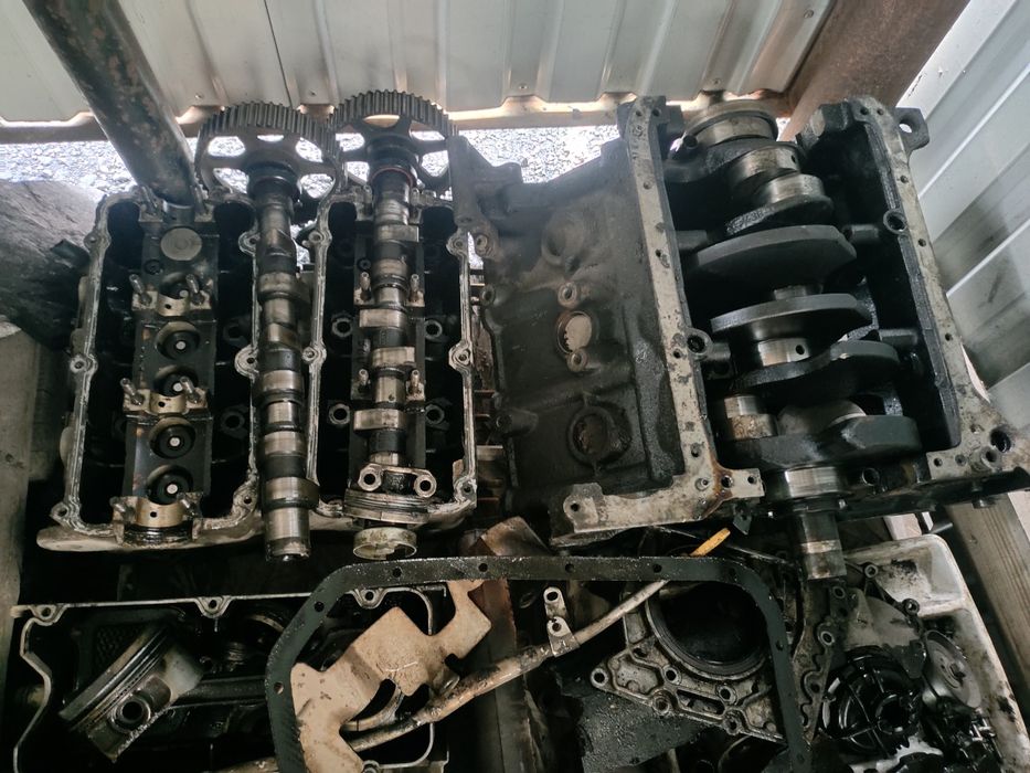 Мотор на автомобиль Ауди С 4