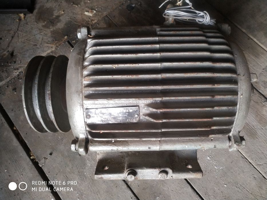 Моторы220 380 вт