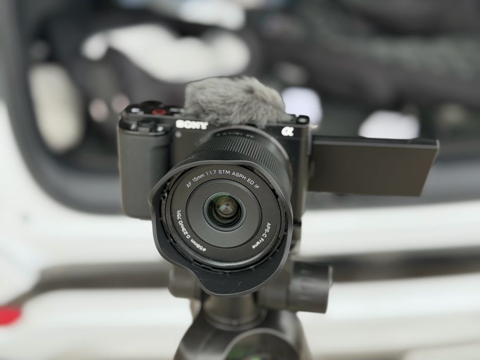 Sony ZV-E10 vlog / video kamera set sotiladi (ideal holat)
