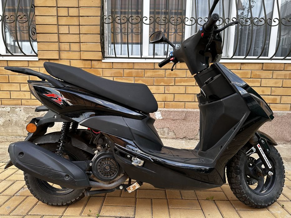 Скутер 125 кубов