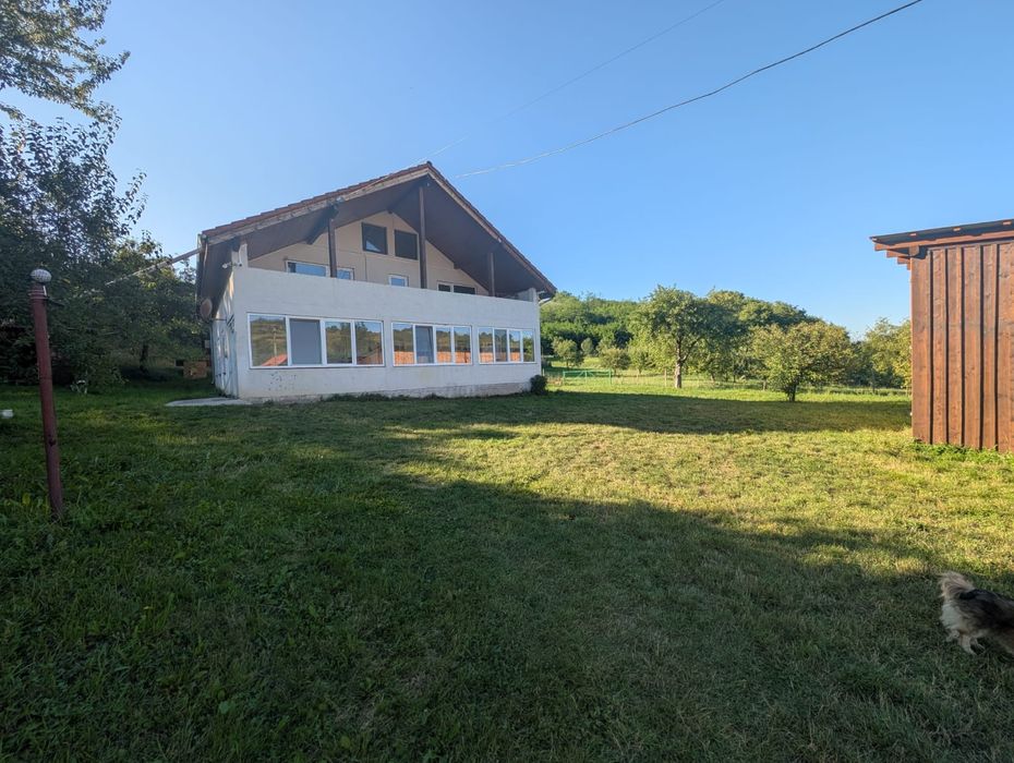 Casa cu gradina in Veseud