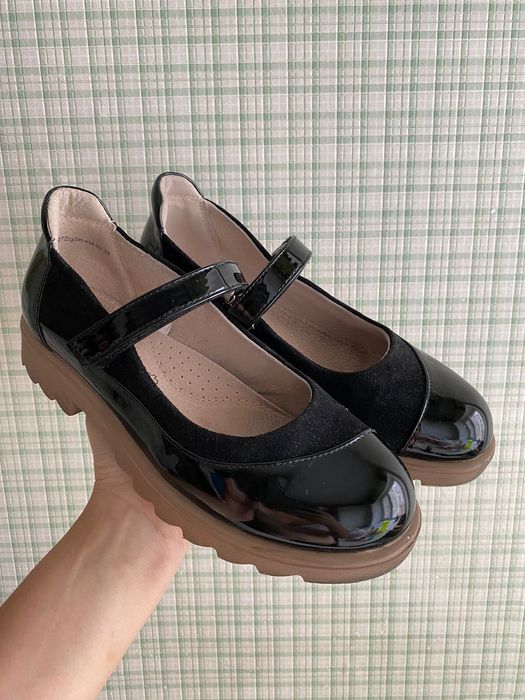 Туфли для девочки школьные