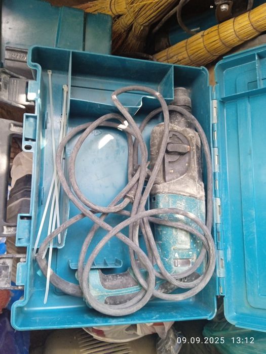 Перфоратор макита