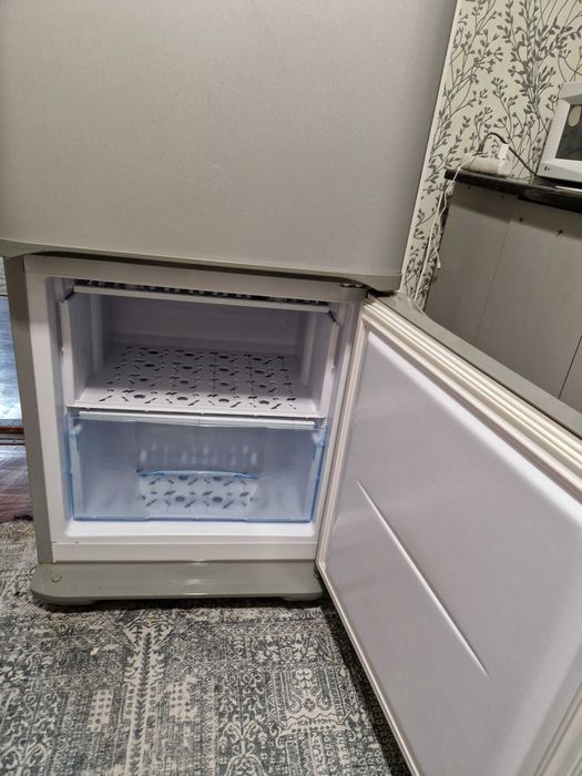 Продается  холодильник